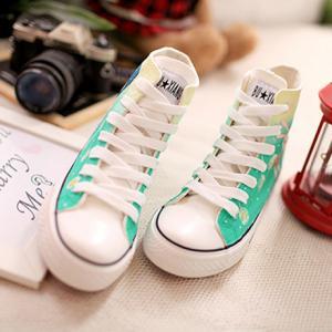 Hand-painted Lace Cartoon Bunny Canvas Shoes